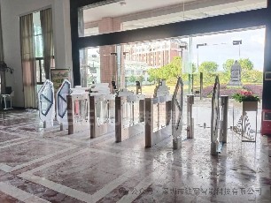 校园人行通道刷卡摆闸的维护和保养