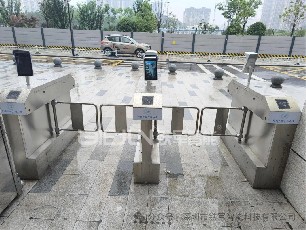 铁军智能——适合校园出入口的几款人行通道闸机介绍