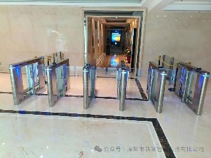 防尾随、防冒充：写字楼内嵌人脸识别速通门的人脸检测与安全防护机制