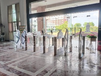 校园人脸识别通道闸机的维护和保养介绍