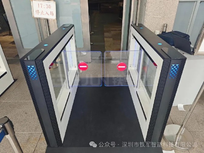 人行通道闸高端定制找哪家？深圳铁军智能领航专业赛道