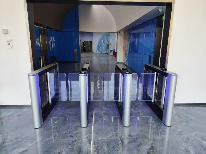 一秒通行，畅滑无忧！揭秘滑雪场全新自助检票闸机“丝滑”入闸