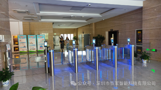 速通门价格为什么比普通闸机价格贵3倍？伺服电机+无刷防撞揭秘
