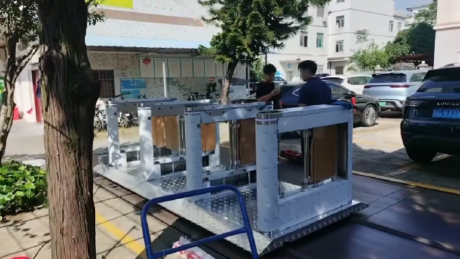 校园可移动闸机：开学典礼、运动会、开放日，临时活动如何快速部署出入口管控？